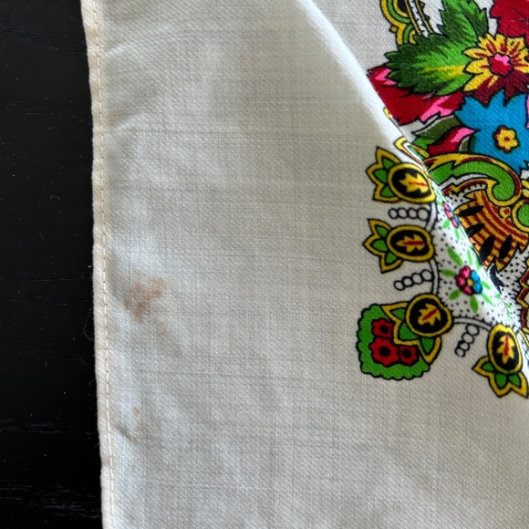 Hand Painted All Wool Cashmere scarf - Picture 4 of 4